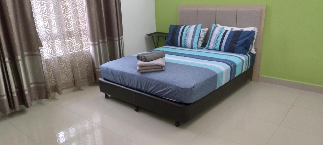Risqi Apartment 2 Bedroom Wakaf Che Yeh Kota Bharu Exterior foto